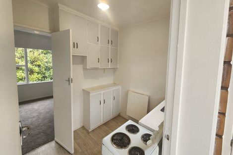 Photo of property in 2/31 Beatrice Avenue, Hillcrest, Auckland, 0627