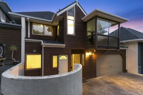 Photo of property in 2/23 Commodore Parry Road, Castor Bay, Auckland, 0620