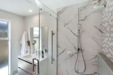 Photo of property in 6a Salisbury Avenue, Terrace End, Palmerston North, 4410