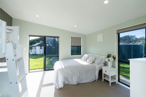 Photo of property in 11 Via Aroha, Waitarere Beach, Levin, 5510
