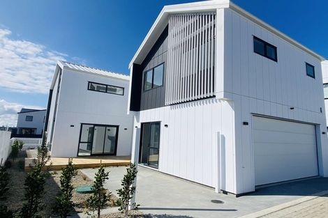 Photo of property in 1 Pukeko Road, Hobsonville, Auckland, 0616