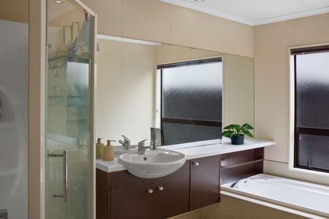 Photo of property in 9 Multose Drive, Flat Bush, Auckland, 2019