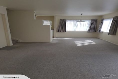 Photo of property in 24/24 Eastglen Road, Glen Eden, Auckland, 0602