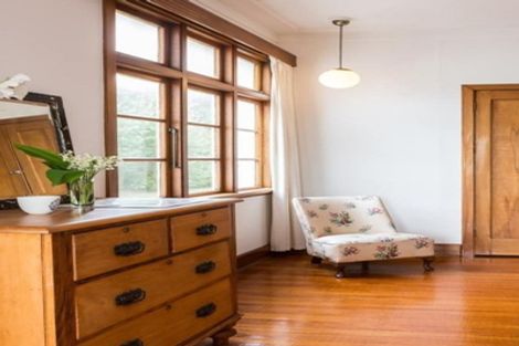 Photo of property in 19 Cliffs Road, Saint Clair, Dunedin, 9012