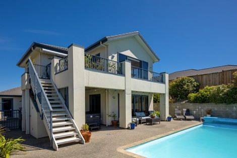 Photo of property in 1 Crown Terrace, Britannia Heights, Nelson, 7010