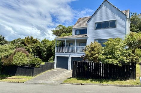 Photo of property in 3 Cassis Place, Crofton Downs, Wellington, 6035