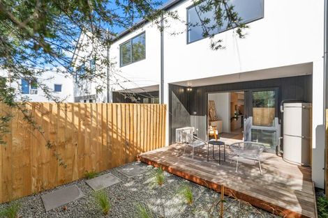 Photo of property in 2/7 Gresford Street, Edgeware, Christchurch, 8013