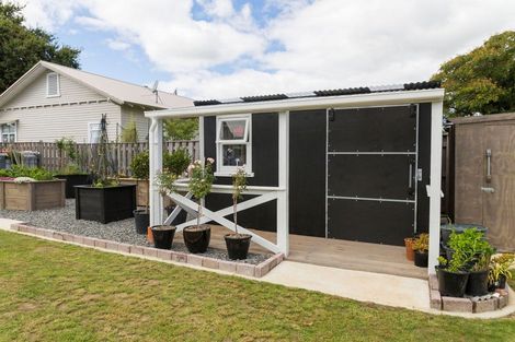Photo of property in 10 Ranfurly Street, Dannevirke, 4930
