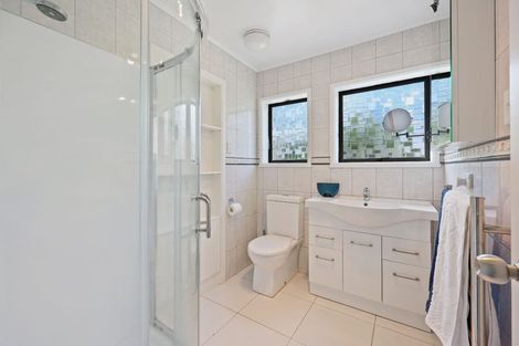 Photo of property in 2/30 Curacao Place, Half Moon Bay, Auckland, 2012