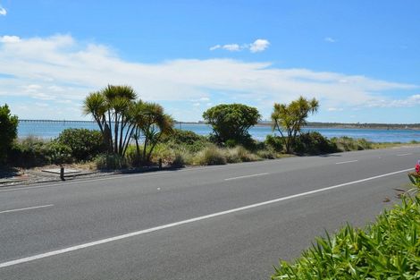 Photo of property in 258 Marine Parade, Bluff, 9814