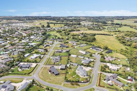 Photo of property in 15 Riverside Way, Amberley, 7410