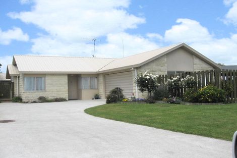 Photo of property in 2 Mansfield Street, Leamington, Cambridge, 3432