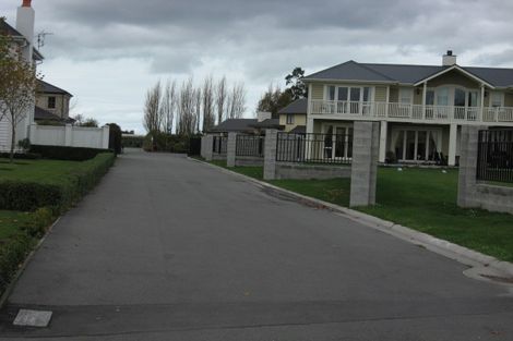 Photo of property in 17 Taunton Green, Papanui, Christchurch, 8052