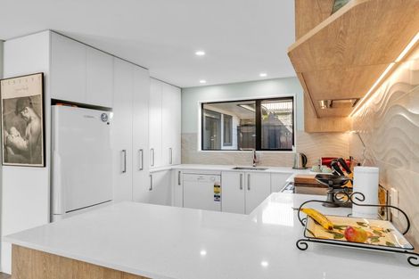 Photo of property in 27 Reserve Road, Waikuku Beach, 7473