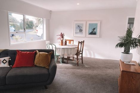 Photo of property in 2/551a Weymouth Road, Weymouth, Auckland, 2103