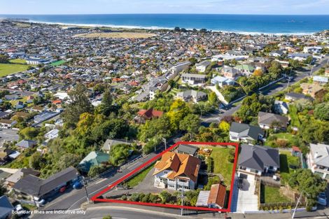 Photo of property in 70 Easther Crescent, Kew, Dunedin, 9012