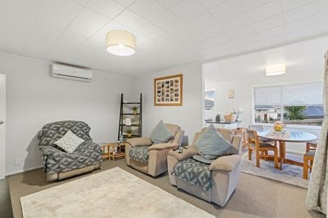 Photo of property in 38 Thompson Terrace, Manurewa, Auckland, 2102