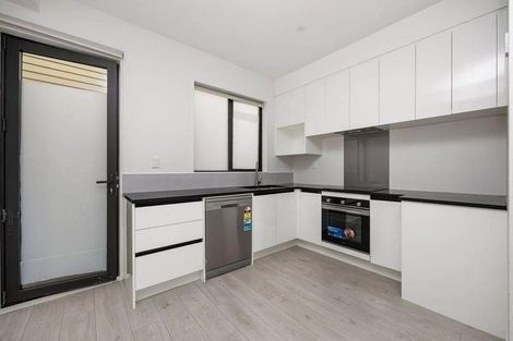 Photo of property in 1/3226 Great North Road, New Lynn, Auckland, 0600