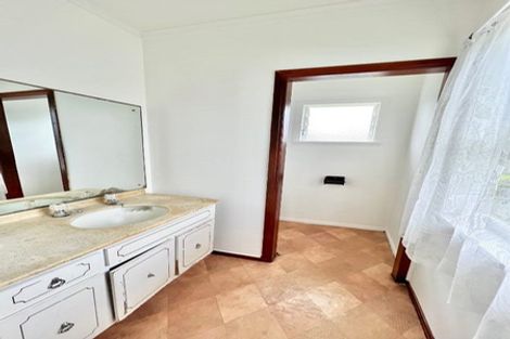 Photo of property in 1 Whitley Crescent, Otara, Auckland, 2023