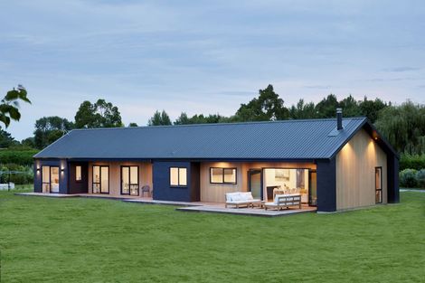 Photo of property in 53 Dysart Lane, Kumeu, 0891