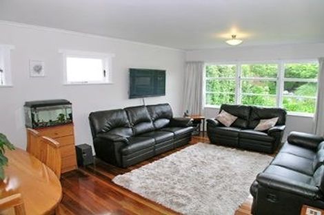 Photo of property in 41 Collins Avenue, Tawa, Wellington, 5028