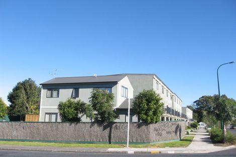 Photo of property in 20 Kevale Place, Manurewa, Auckland, 2102