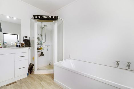 Photo of property in 19 Tauraroa Road, Maungakaramea, Whangarei, 0178