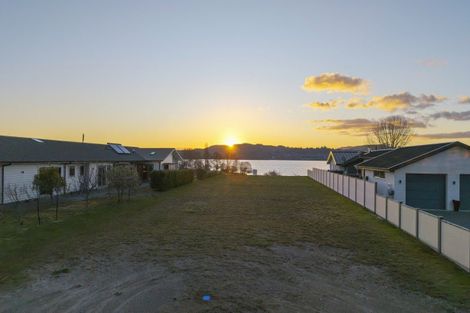 Photo of property in 30 Kuiwai Drive, Rainbow Point, Taupo, 3330