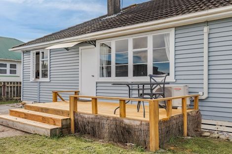 Photo of property in 4 Colvin Street, Westport, 7825