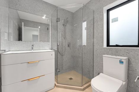 Photo of property in 2/97 Great South Road, Manurewa, Auckland, 2102