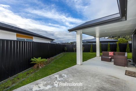 Photo of property in 10 Kerrigan Crescent, Wallaceville, Upper Hutt, 5018