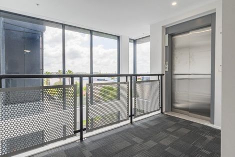 Photo of property in 13f/30 Westward Ho, Glen Eden, Auckland, 0602