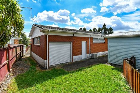 Photo of property in 7 Holden Place, Manukau, Auckland, 2025