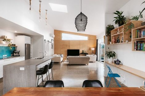 Photo of property in 32a Ohuirehe Road, Coastlands, Whakatane, 3120