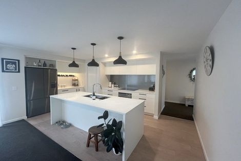 Photo of property in 21 Read Crescent, Clive, 4102