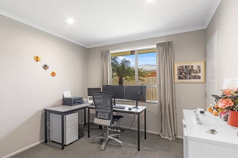 Photo of property in 306a Pages Road, Wainoni, Christchurch, 8061