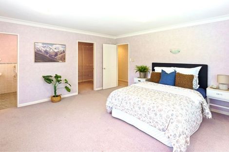 Photo of property in 50 Awanui Drive, Waikanae, 5036