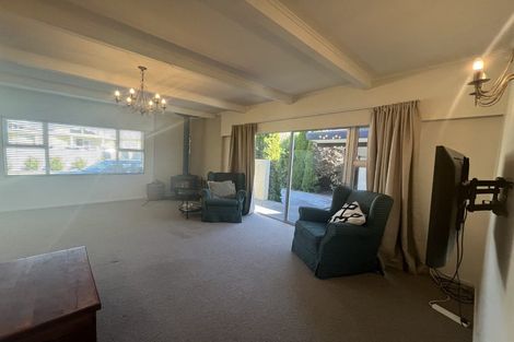 Photo of property in 32 Saint Hill Lane, Havelock North, 4130