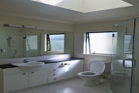 Photo of property in 92a Shakespeare Road, Milford, Auckland, 0620