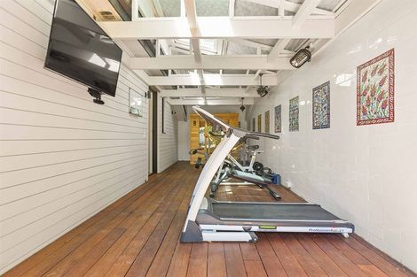 Photo of property in 158 North Avon Road, Richmond, Christchurch, 8013