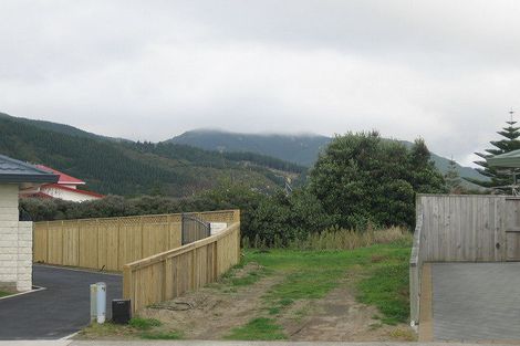 Photo of property in 12 Brookfield Place, Paraparaumu, 5032