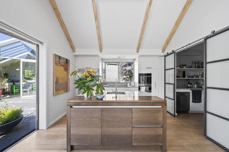 Photo of property in 7 Kotare Street, Fendalton, Christchurch, 8041