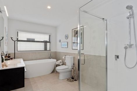 Photo of property in 82 Coast Boulevard, Papamoa Beach, Papamoa, 3118