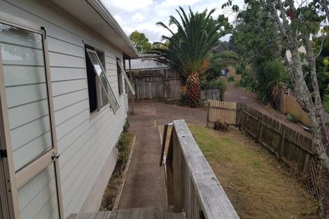 Photo of property in 66e Woodglen Road, Glen Eden, Auckland, 0602