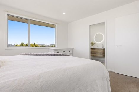 Photo of property in 15 Beachman Grove, Hilltop, Taupo, 3330