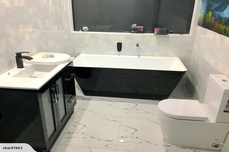 Photo of property in 14 San Casello Rise, Henderson, Auckland, 0612