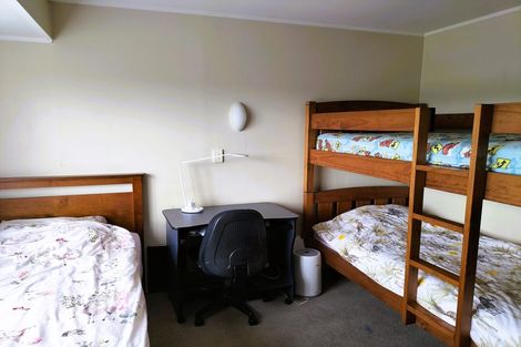 Photo of property in 1/47 Majesty Place, Half Moon Bay, Auckland, 2012