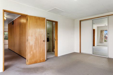 Photo of property in 60 Invergarry Road, Hilltop, Taupo, 3330