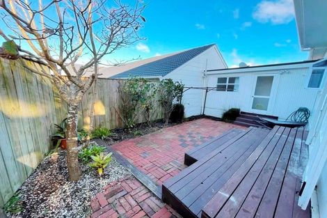 Photo of property in 1/5 Folkestone Street, Murrays Bay, Auckland, 0630