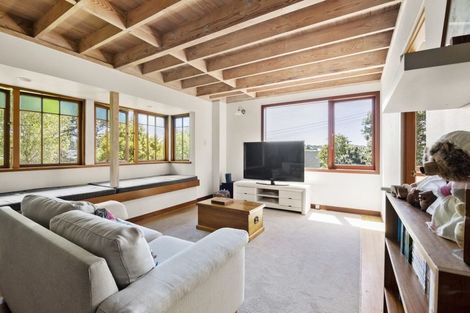 Photo of property in 9 Aotearoa Terrace, Murrays Bay, Auckland, 0630